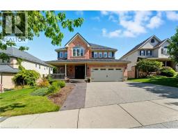 58 WINDING WOOD Crescent, Kitchener, Ontario