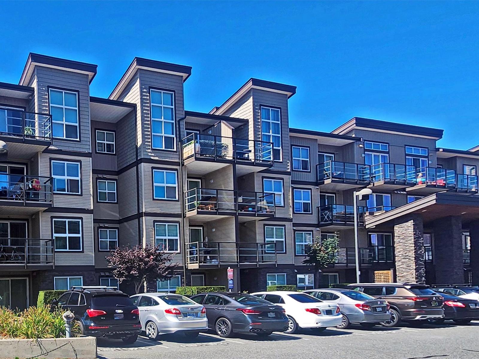 204 30515 CARDINAL AVENUE, Abbotsford, British Columbia