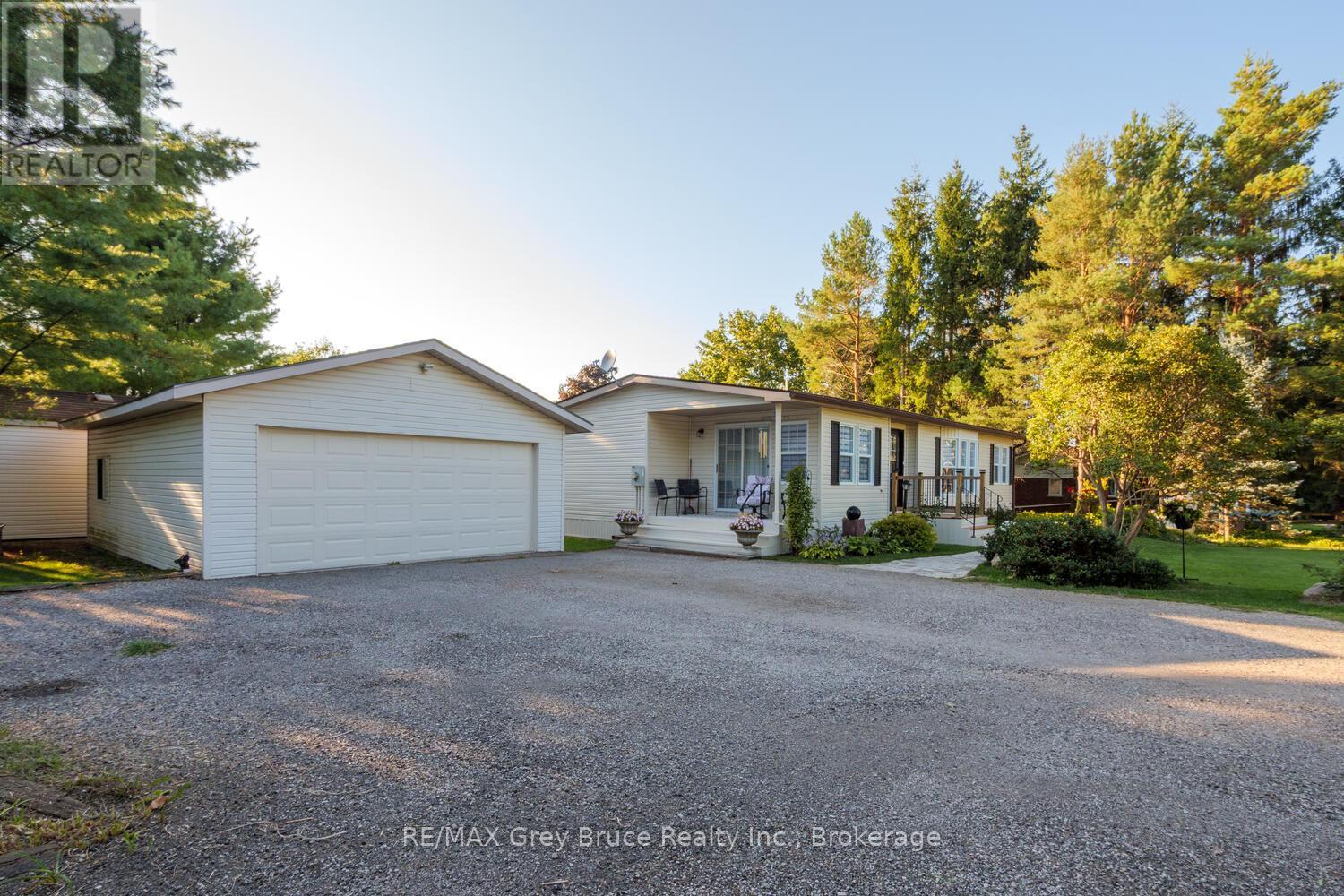 597334 Grey Road 29 Road, Meaford, Ontario  N0H 1E0 - Photo 33 - X12405243
