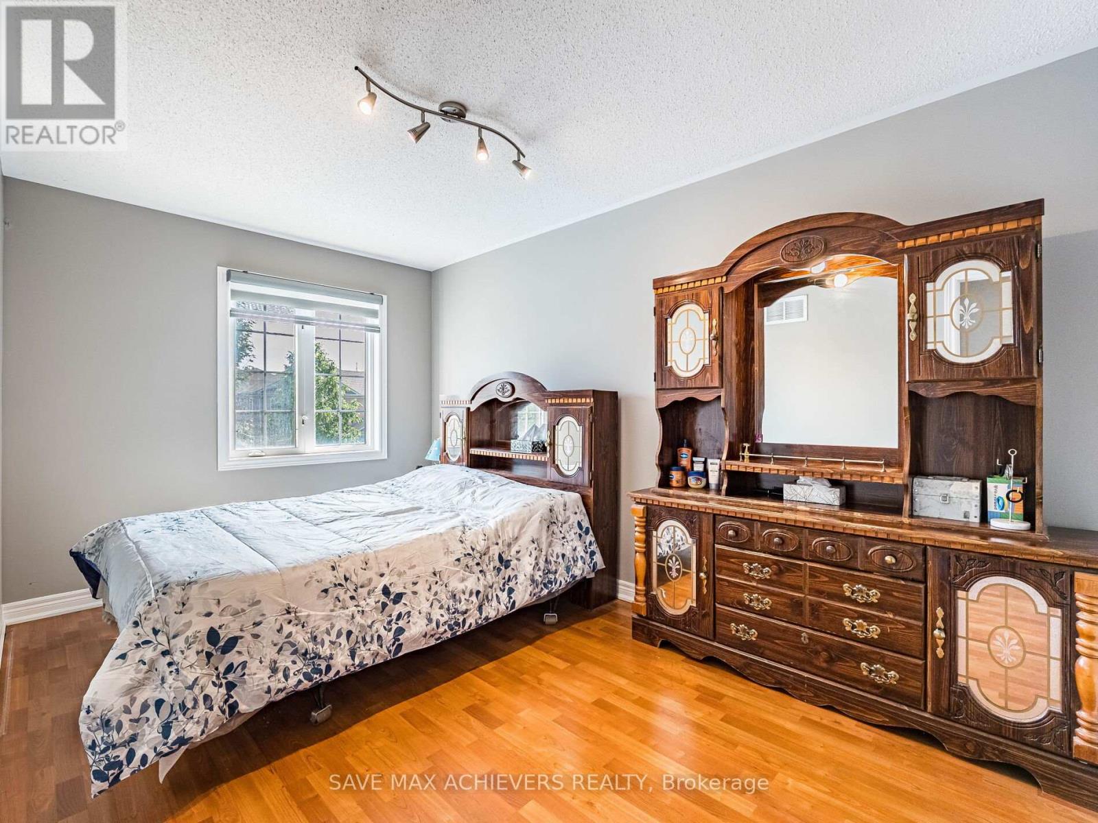 65 Eastview Gate, Brampton, Ontario  L6P 1N5 - Photo 28 - W12405175