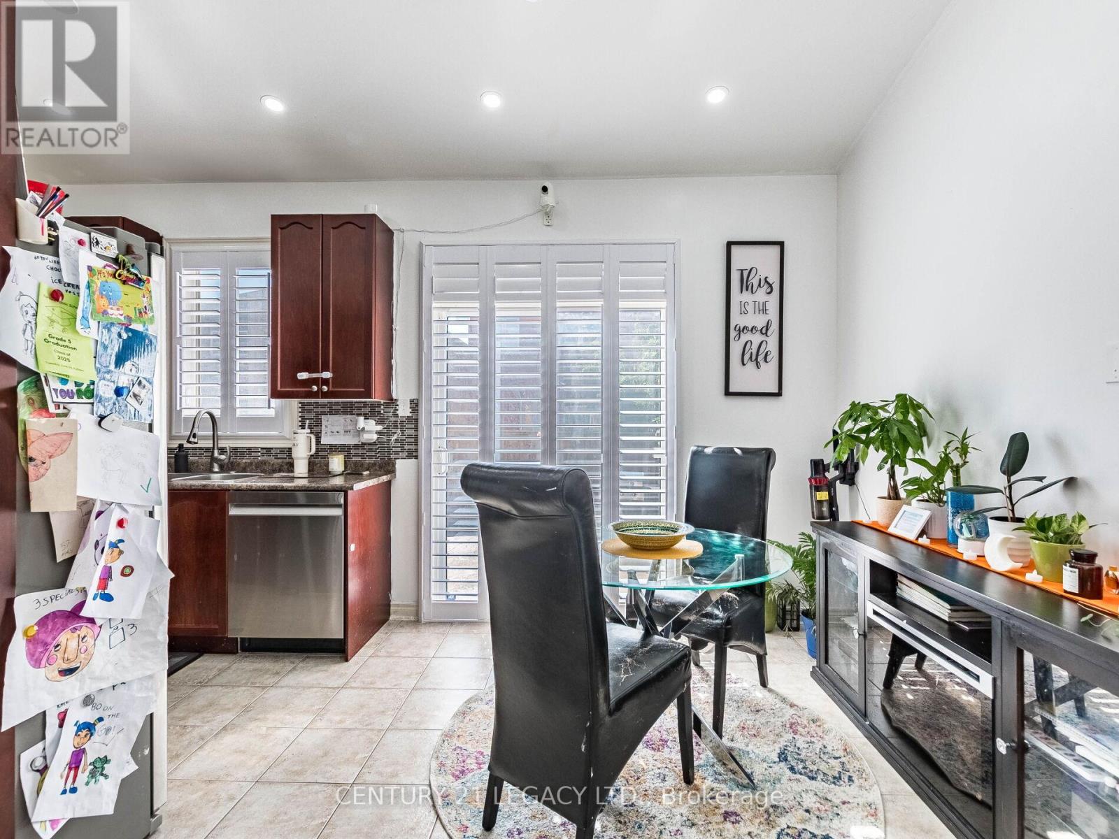 674 Coach Drive Se, Mississauga (Hurontario), Ontario  L5R 0C6 - Photo 21 - W12405183