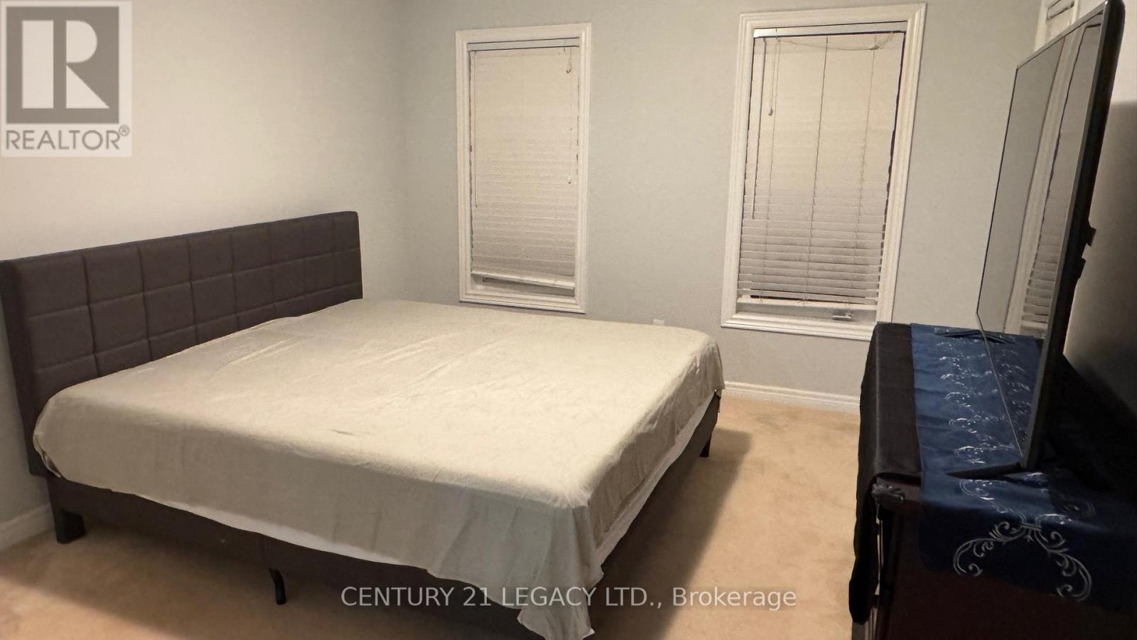 674 Coach Drive Se, Mississauga (Hurontario), Ontario  L5R 0C6 - Photo 27 - W12405183
