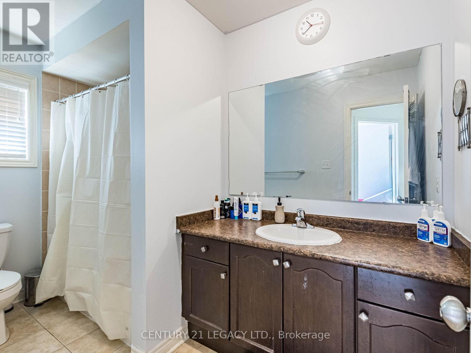 674 Coach Drive Se, Mississauga (Hurontario), Ontario  L5R 0C6 - Photo 44 - W12405183