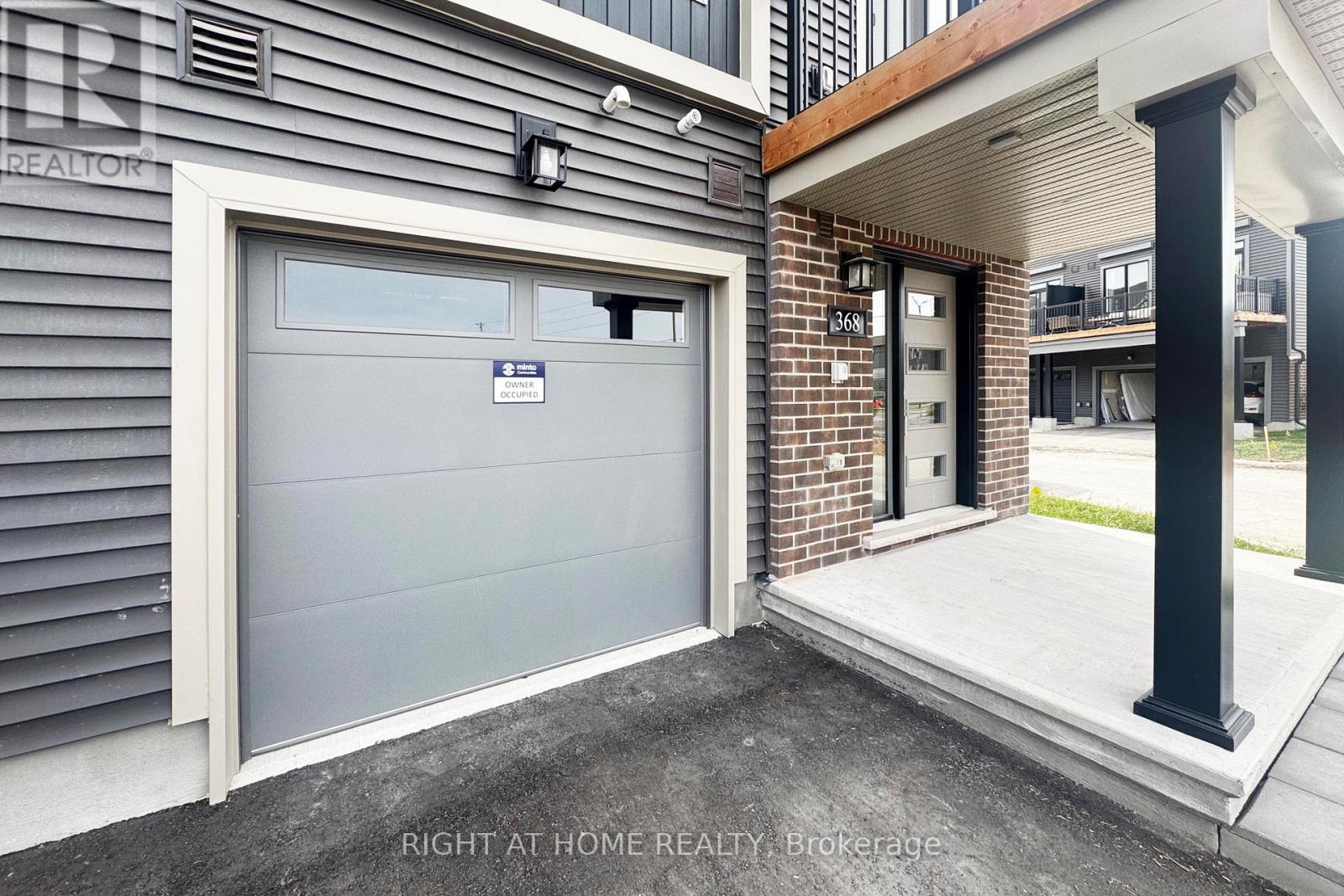 368 Clearpath Private, Ottawa, Ontario  K2T 0S6 - Photo 4 - X12405204