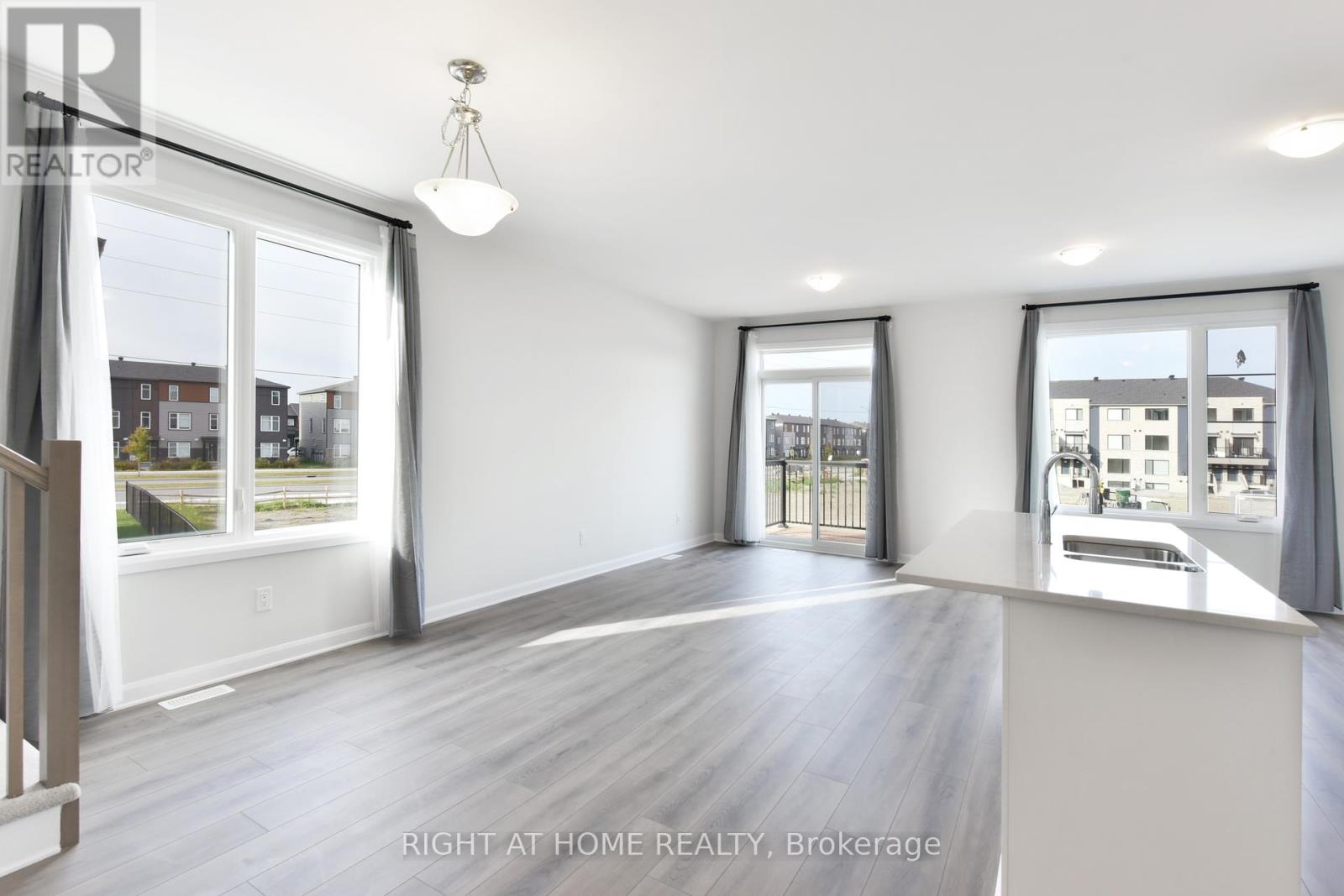 368 Clearpath Private, Ottawa, Ontario  K2T 0S6 - Photo 8 - X12405204