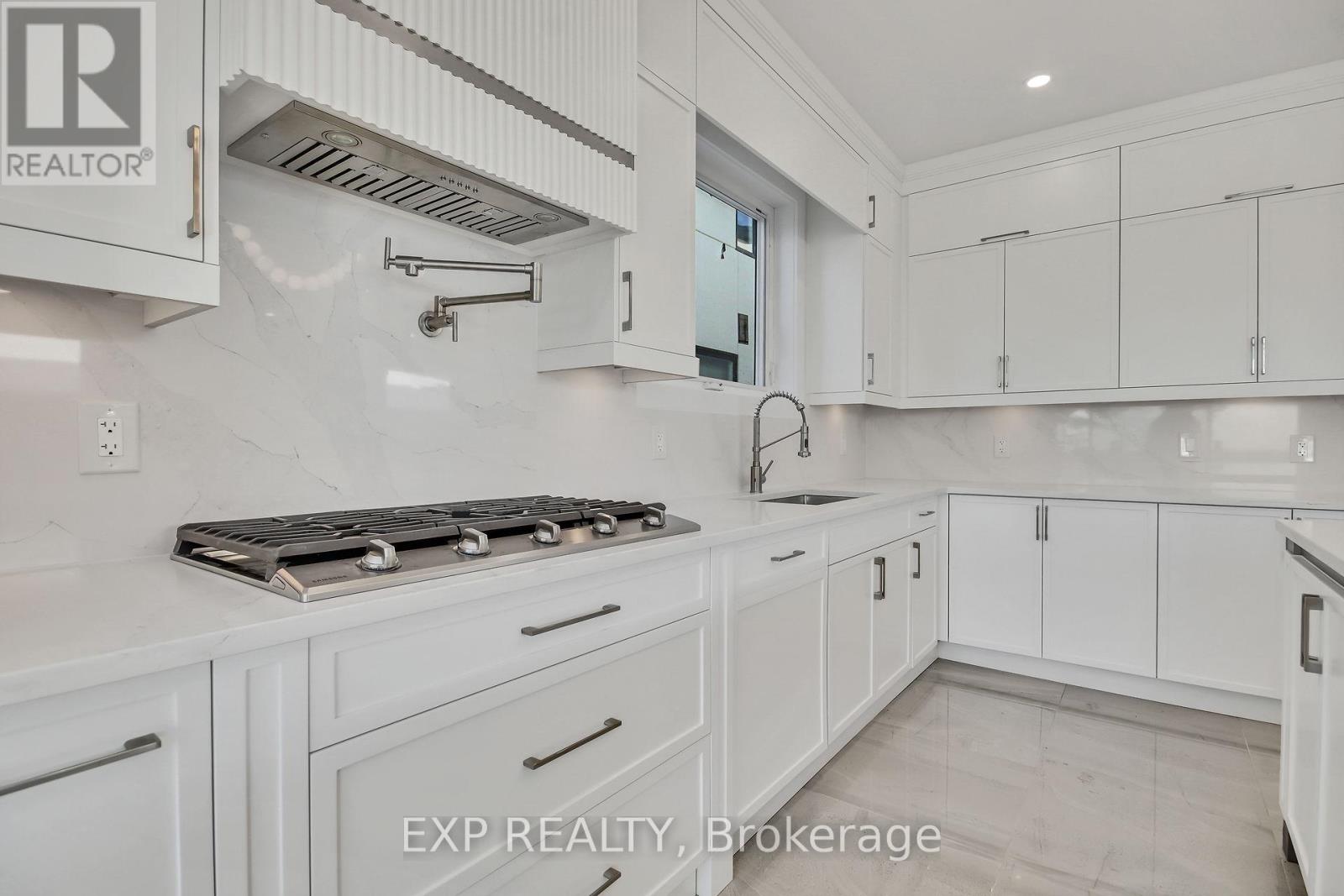 485 Hartleigh Avenue, Ottawa, Ontario  K2B 5J5 - Photo 12 - X12405220