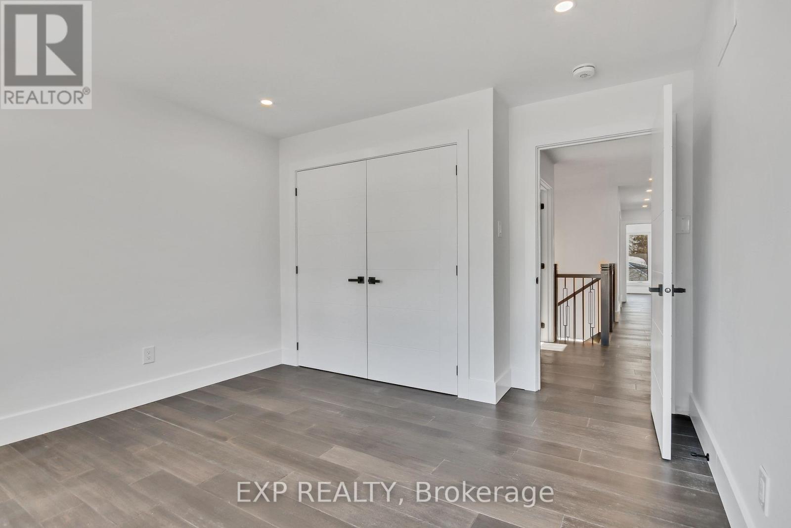 485 Hartleigh Avenue, Ottawa, Ontario  K2B 5J5 - Photo 24 - X12405220