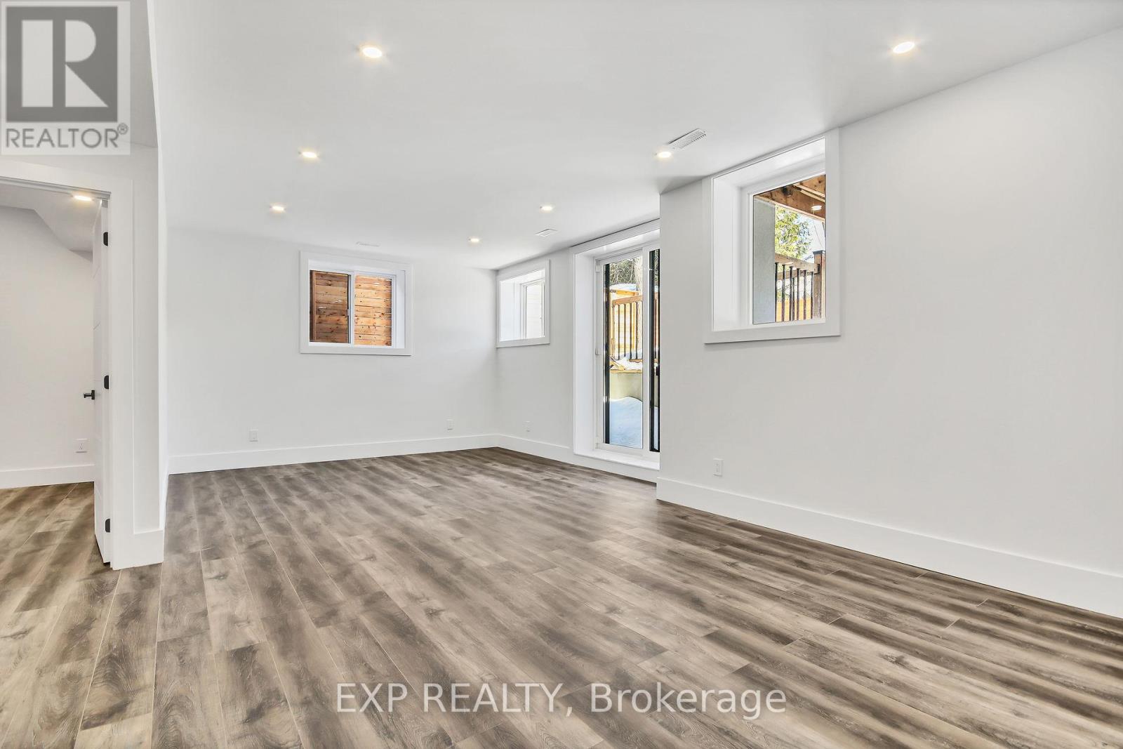 485 Hartleigh Avenue, Ottawa, Ontario  K2B 5J5 - Photo 34 - X12405220