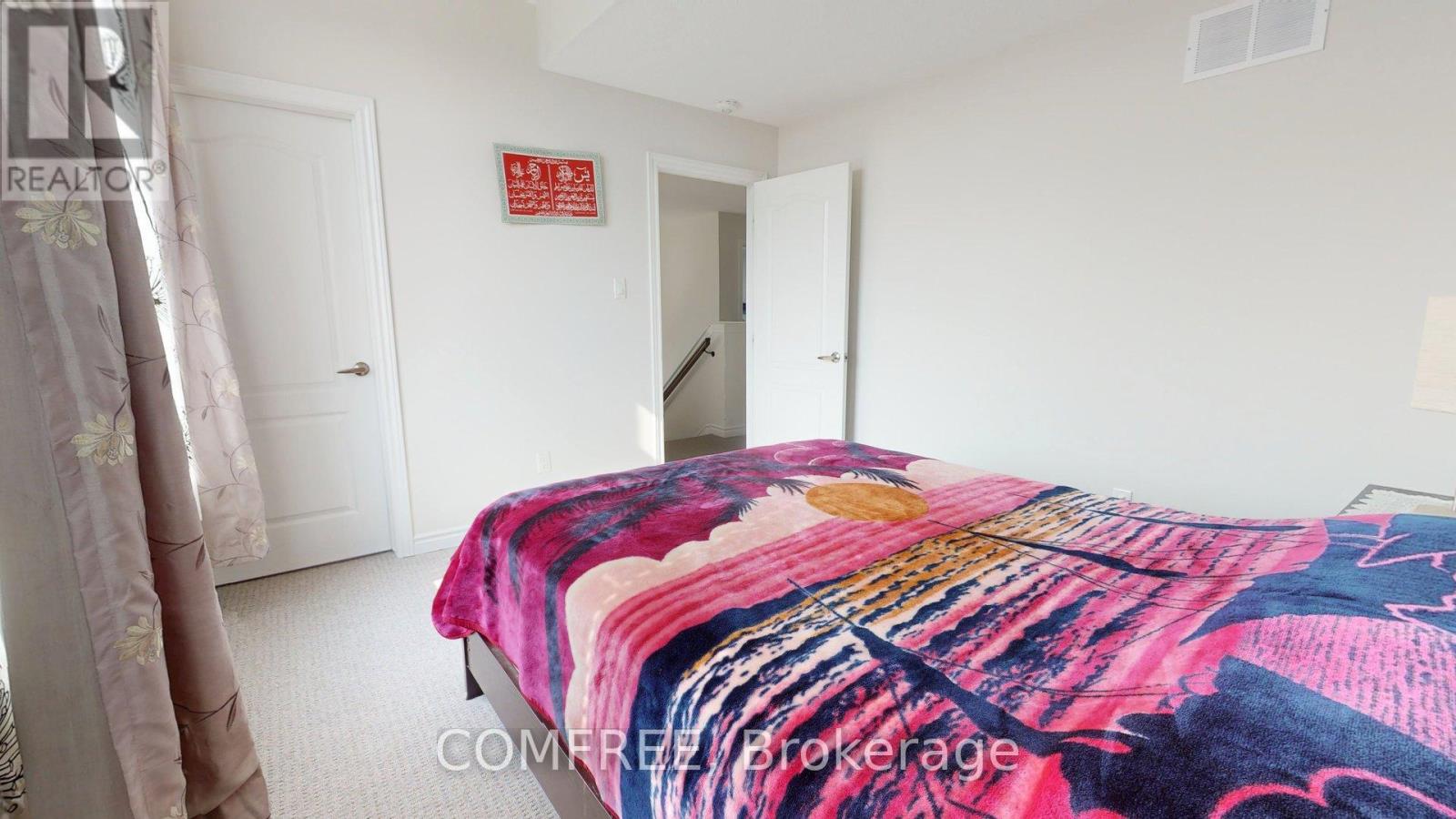 339 Lamarche Avenue, Ottawa, Ontario  K1W 0M9 - Photo 12 - X12405253