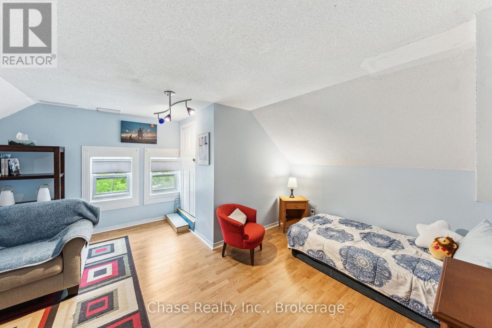 746 Sixth Avenue, Tay (Port Mcnicoll), Ontario  L0K 1R0 - Photo 23 - S12405256
