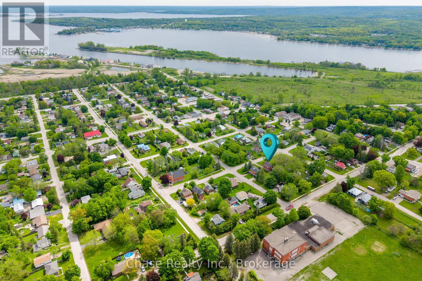 746 Sixth Avenue, Tay (Port Mcnicoll), Ontario  L0K 1R0 - Photo 35 - S12405256