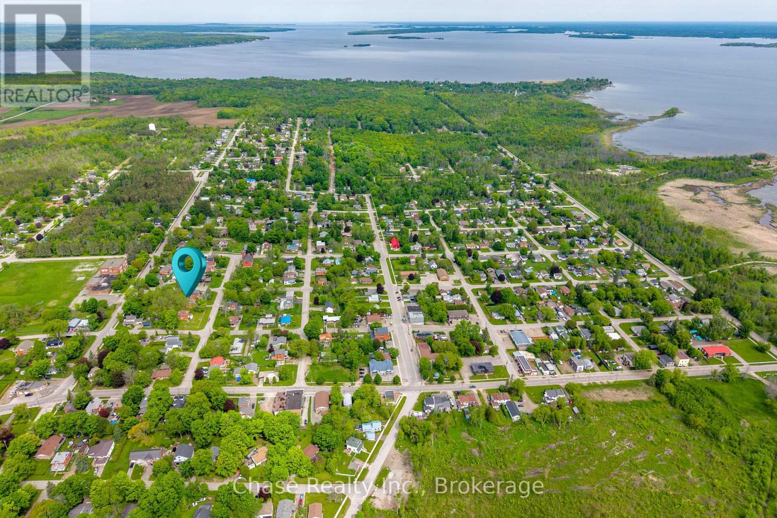 746 Sixth Avenue, Tay (Port Mcnicoll), Ontario  L0K 1R0 - Photo 36 - S12405256