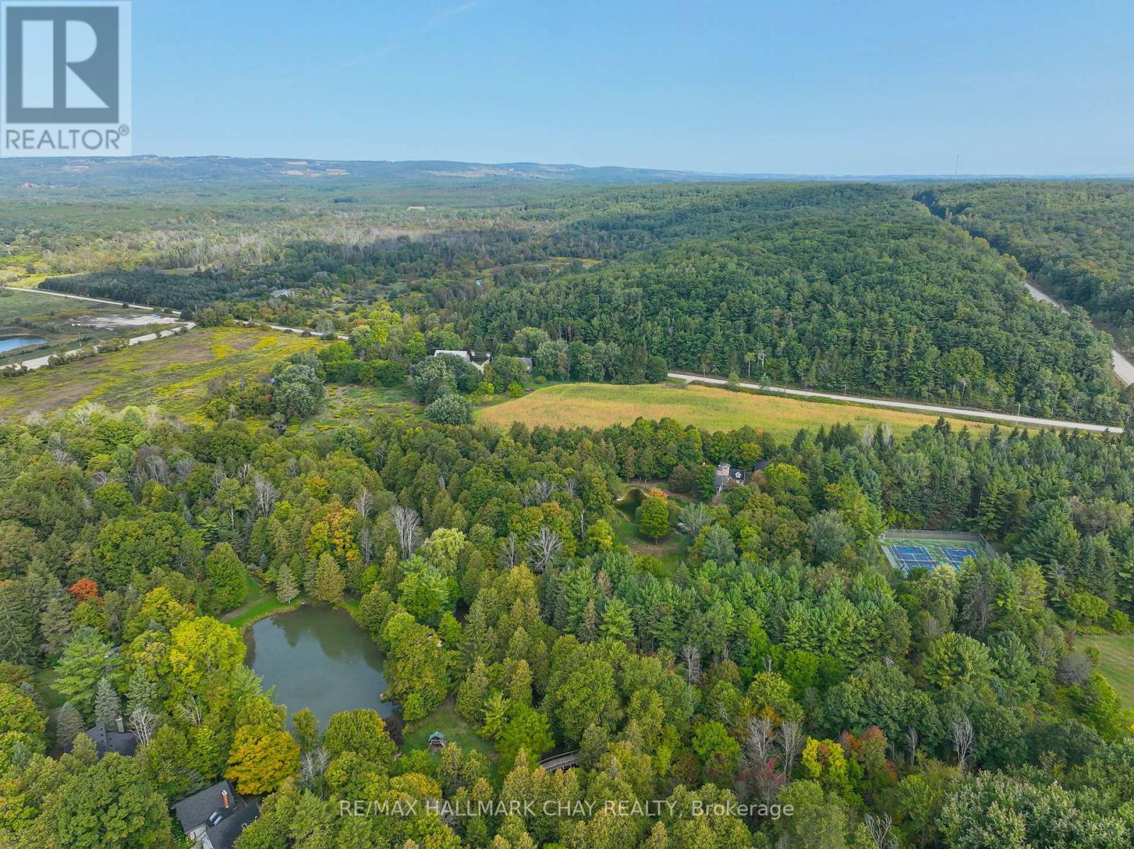 61 Pine River Crescent, Mulmur, Ontario  L9V 3H3 - Photo 43 - X12405163