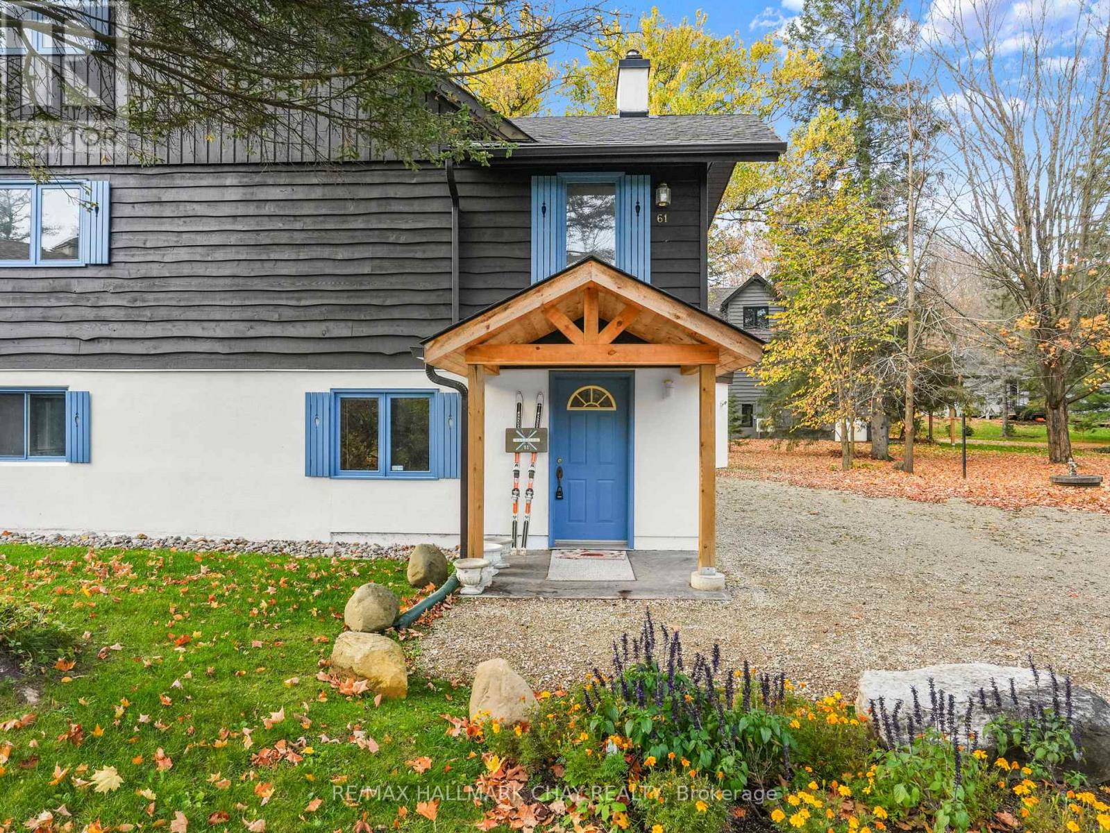 61 Pine River Crescent, Mulmur, Ontario  L9V 3H3 - Photo 6 - X12405163