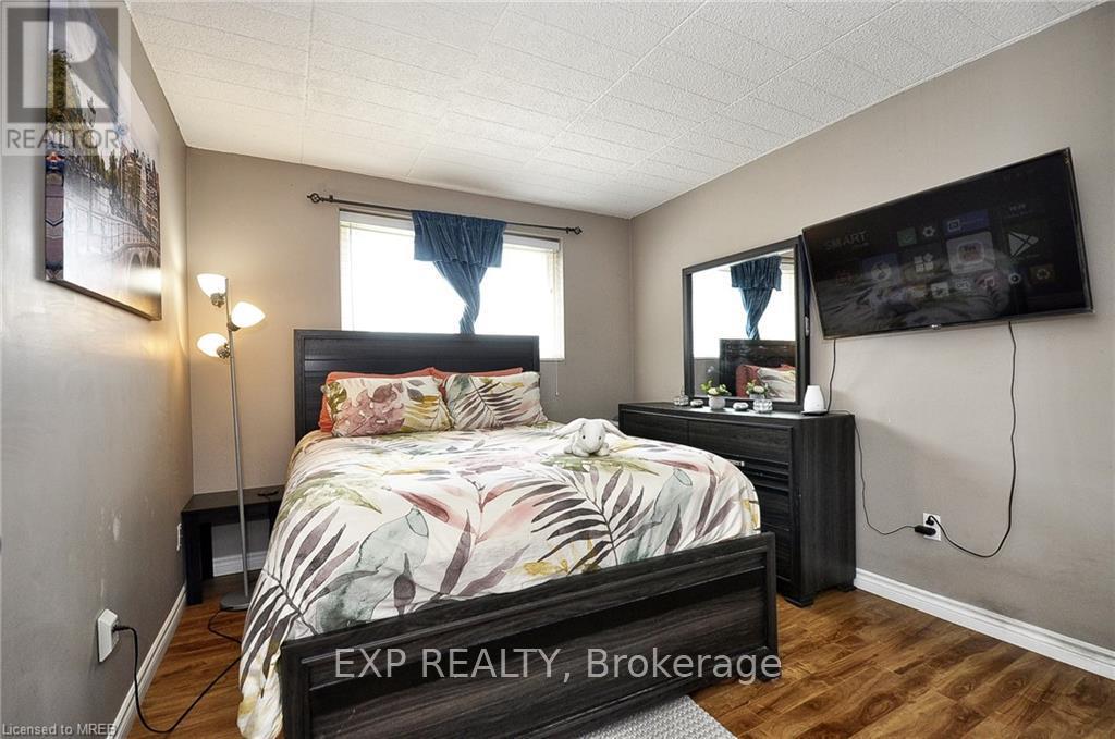 205 - 71 Vanier Drive, Kitchener, Ontario  N2C 1J4 - Photo 19 - X12405182