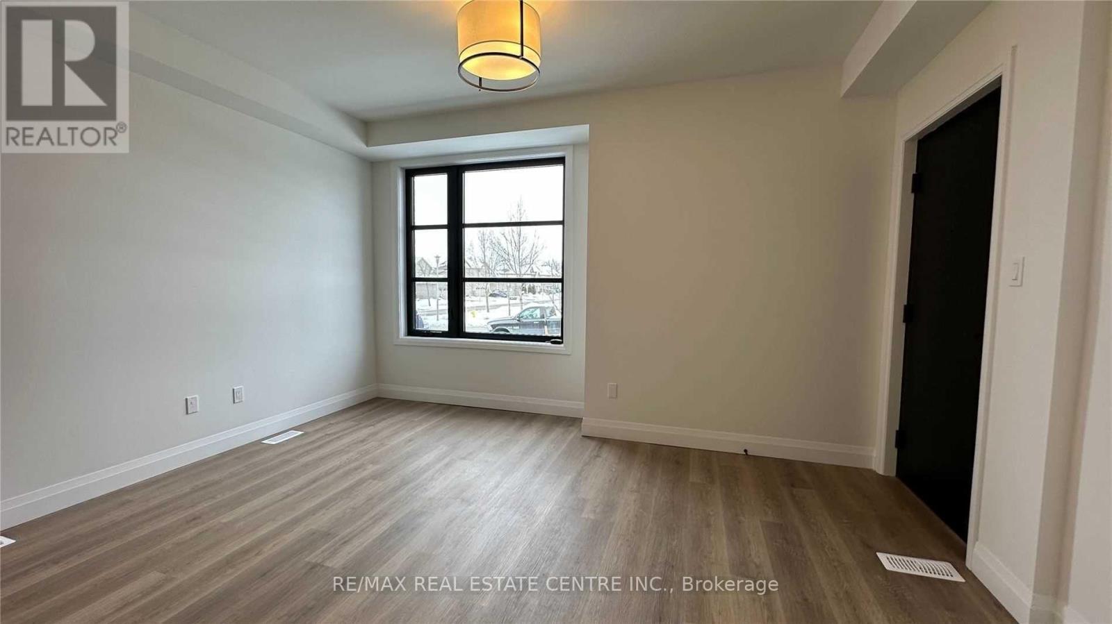 71 - 3900 Savoy Street, London South (South V), Ontario  N6P 0A3 - Photo 6 - X12405189