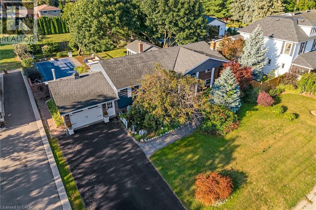 70 Lake Street, Grimsby, Ontario  L3M 2G7 - Photo 3 - 40764547