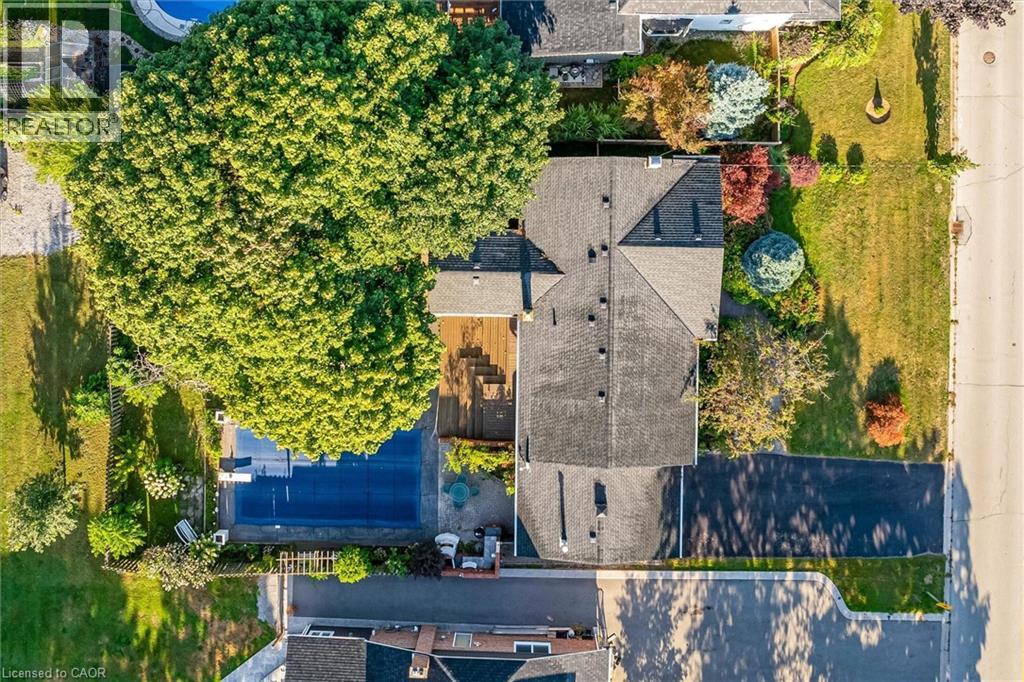 70 Lake Street, Grimsby, Ontario  L3M 2G7 - Photo 4 - 40764547