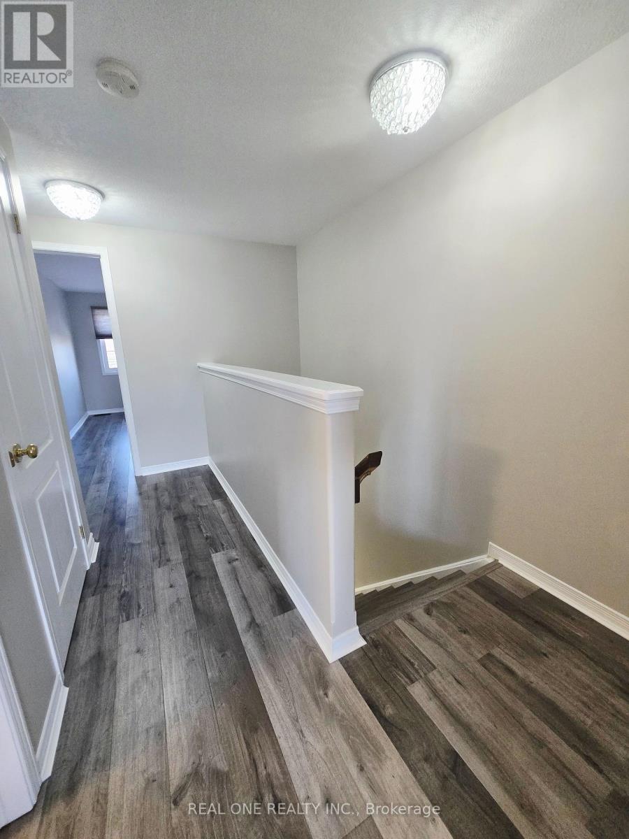 43 Shephard Avenue, New Tecumseth, Ontario  L9R 2E8 - Photo 22 - N12393128