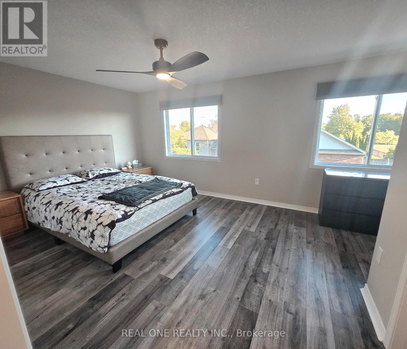 43 Shephard Avenue, New Tecumseth, Ontario  L9R 2E8 - Photo 16 - N12393128