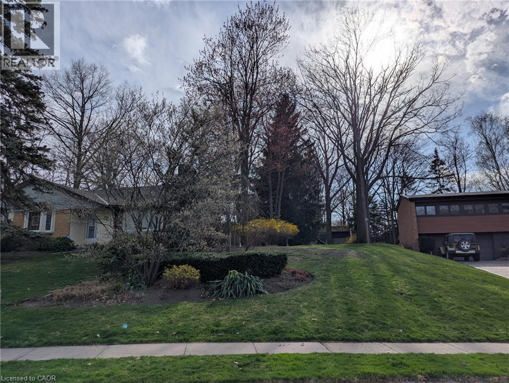 18 Parkwood Drive, Cambridge, Ontario  N1S 3K7 - Photo 2 - 40770114