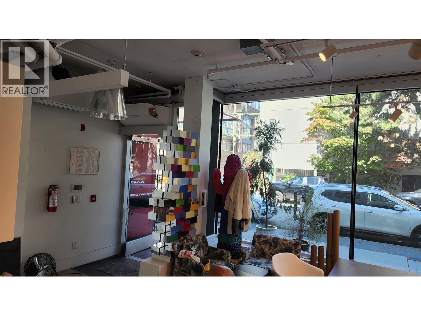 1512 W 6th Avenue, Vancouver, British Columbia  V6J 1R2 - Photo 2 - C8072019