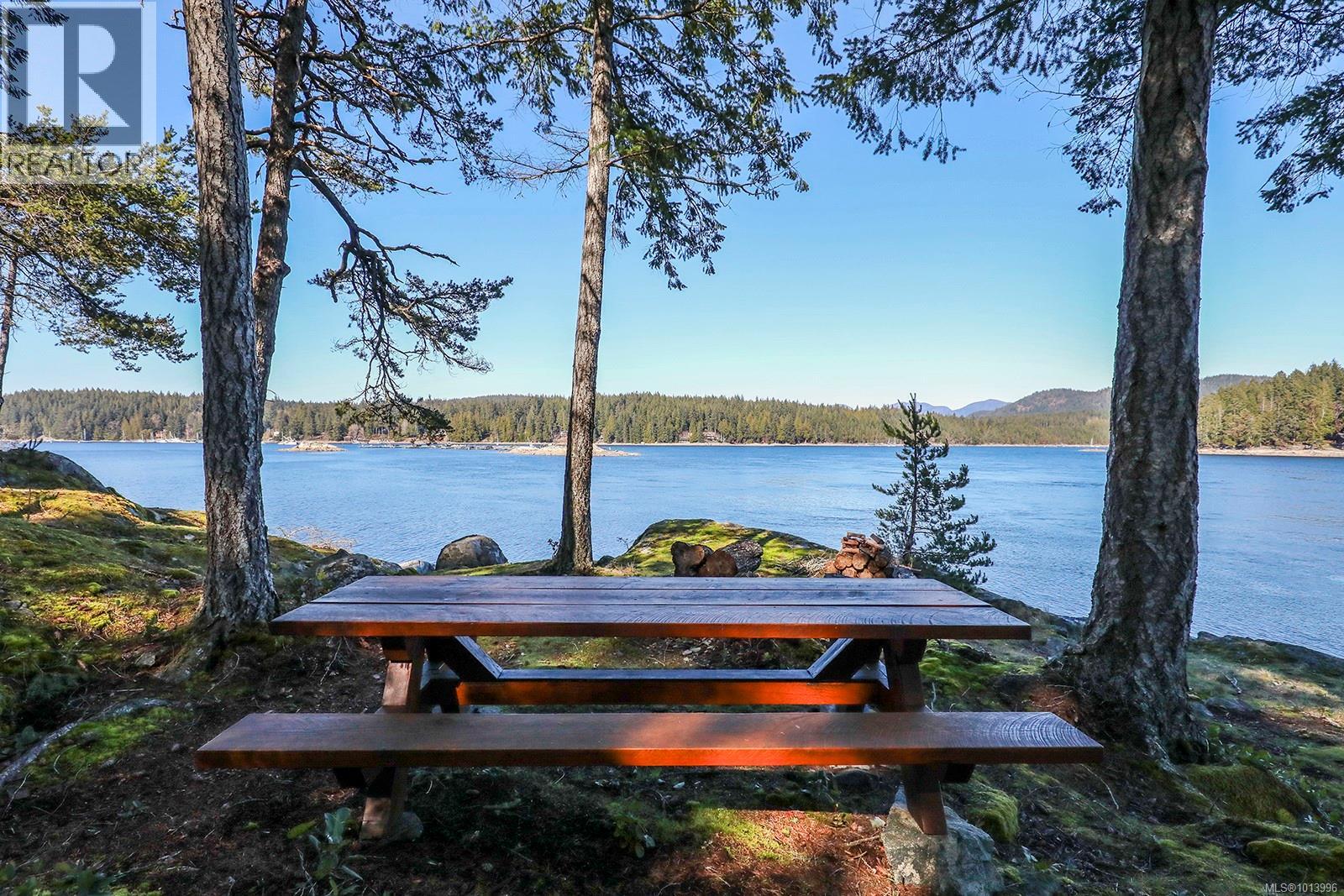 651 Gorge Harbour, Cortes Island, British Columbia  V0P 1Z0 - Photo 31 - 1013996