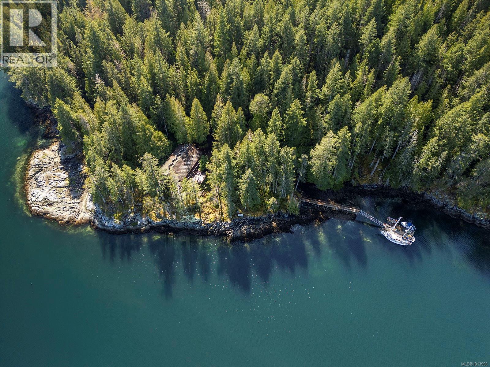 651 Gorge Harbour, Cortes Island, British Columbia  V0P 1Z0 - Photo 7 - 1013996