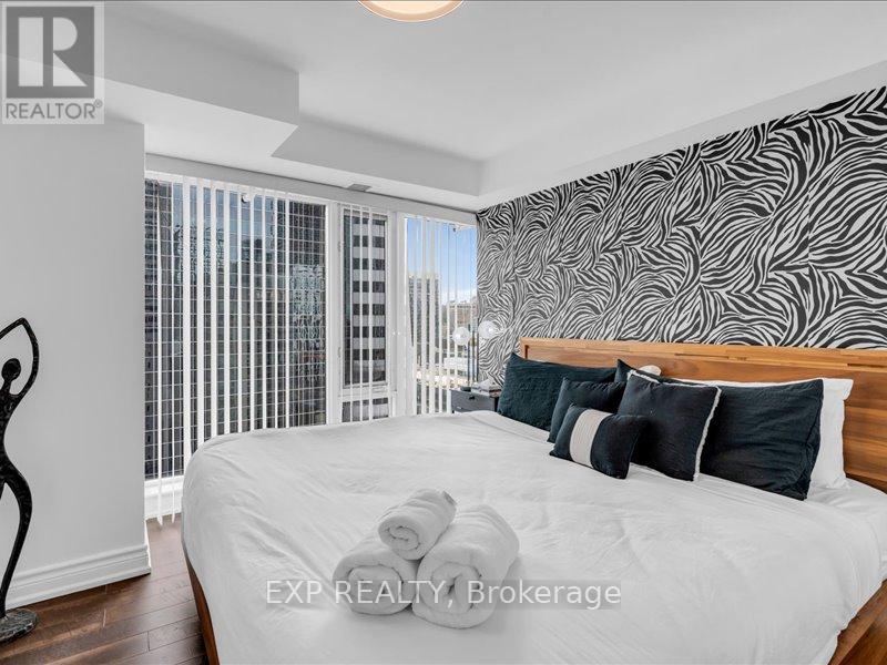 1816 - 210 Victoria Street, Toronto (Church-Yonge Corridor), Ontario  M5B 2R3 - Photo 17 - C12405229