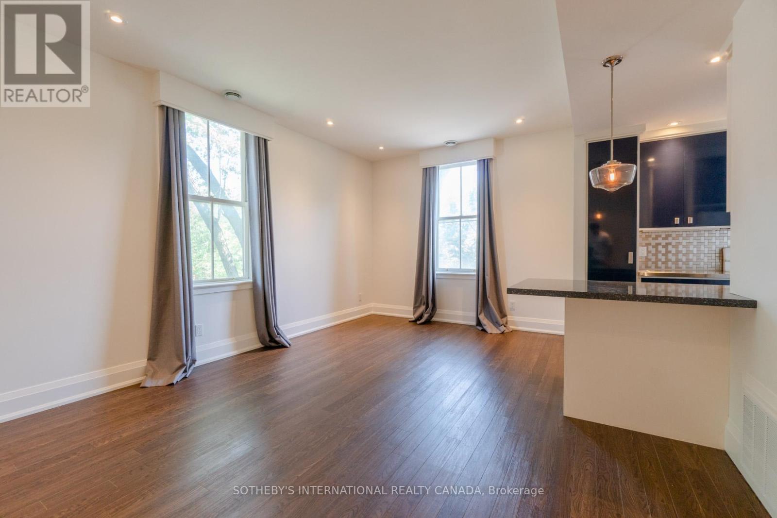 Unit 2 - 215-217 Carlton Street, Toronto, Ontario  M5A 2K9 - Photo 4 - C12405242