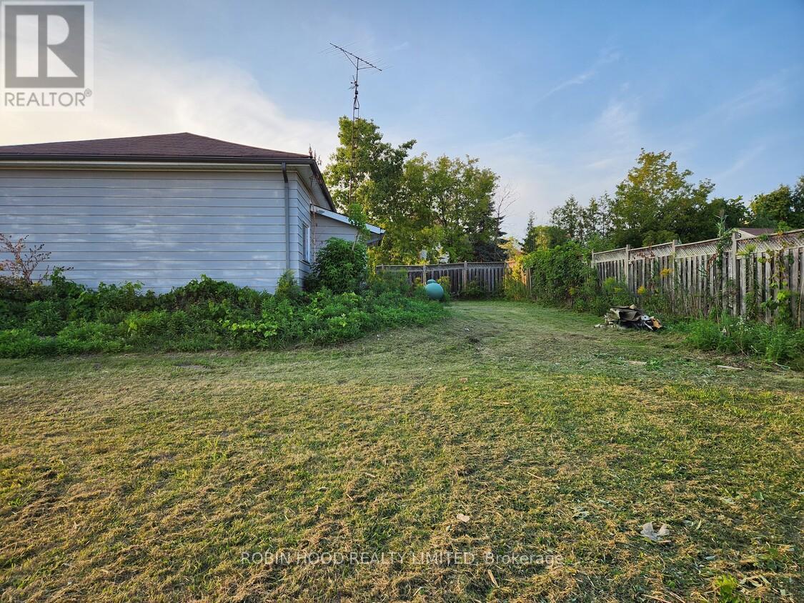 1465 Harwood Avenue N, Ajax, Ontario  L1T 4T9 - Photo 13 - E12405206