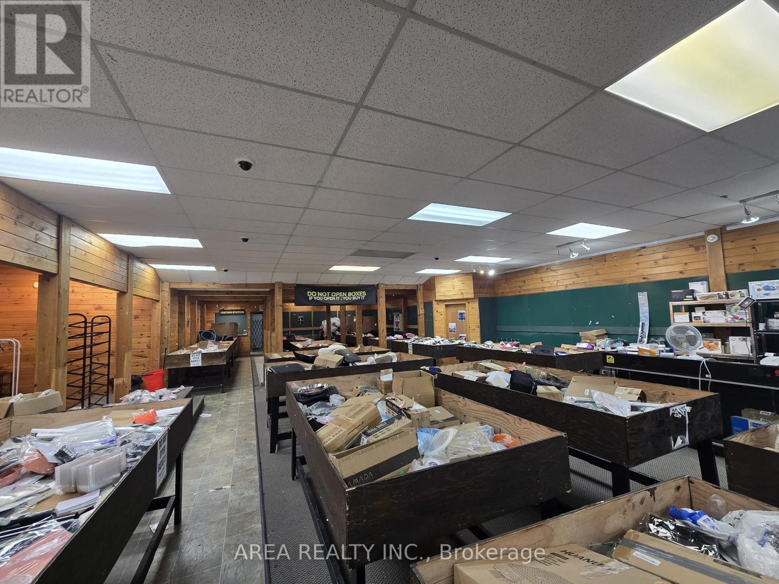 495 Taunton Road E, Oshawa, Ontario  L1H 7K4 - Photo 2 - E12405234