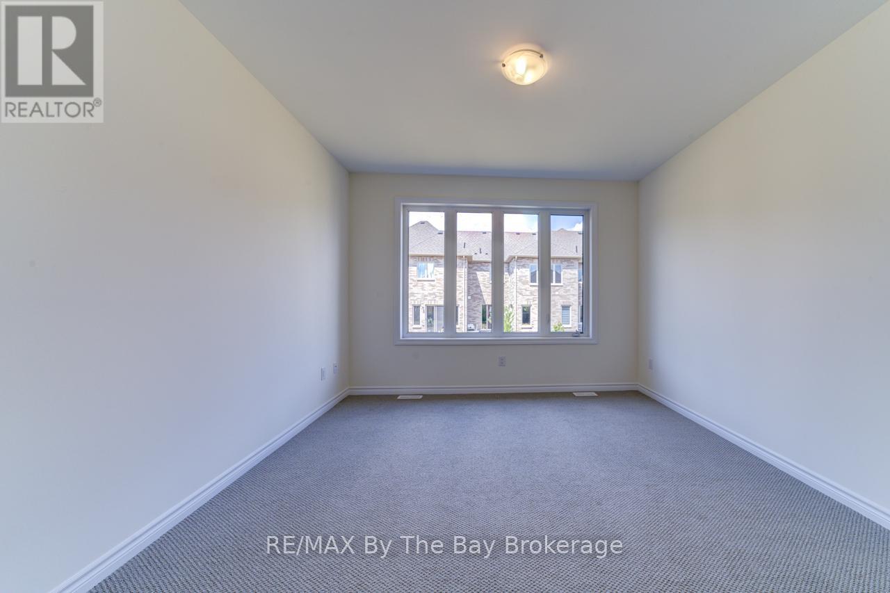 15 Sun Valley Avenue, Wasaga Beach, Ontario  L9Z 0N6 - Photo 16 - S12405272