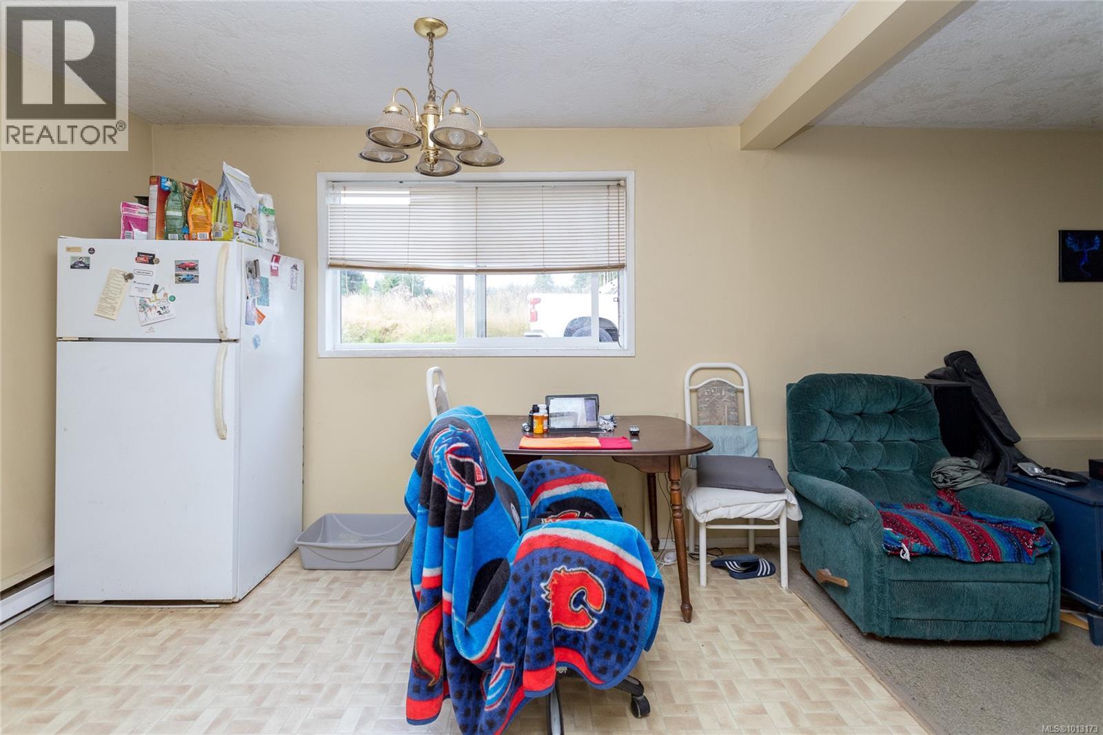 1682 Whiffin Spit Rd, Sooke, British Columbia  V9Z 0T8 - Photo 17 - 1013173