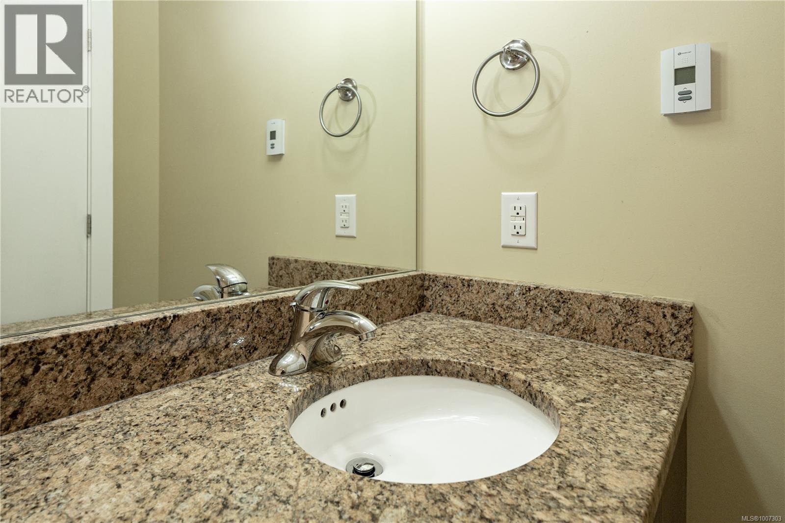 401 1392 Island Hwy S, Campbell River, British Columbia  V9W 1B7 - Photo 50 - 1007303