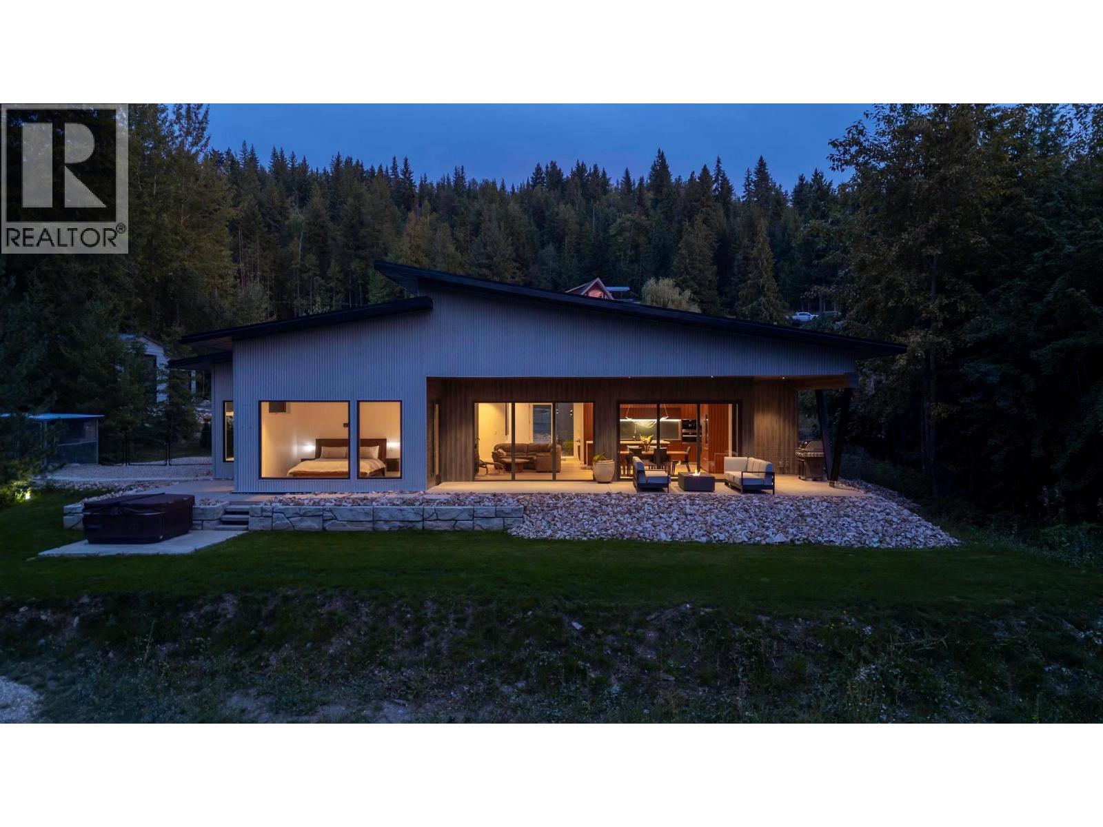 5147 Sunset Drive, Eagle Bay, British Columbia  V0E 1T0 - Photo 71 - 10363000