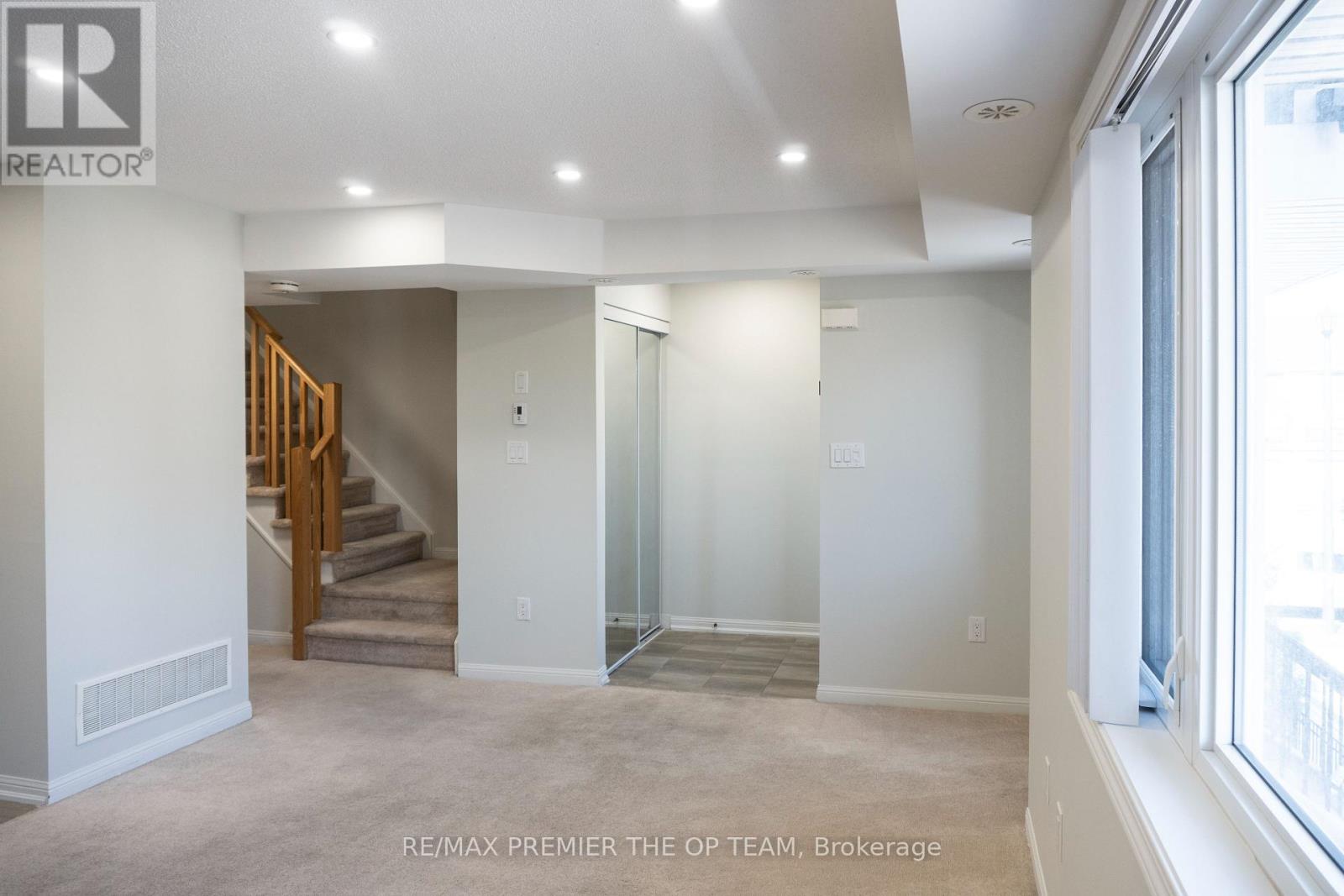 120 - 250 Sunny Meadow Boulevard, Brampton, Ontario  L6R 3Y7 - Photo 10 - W12405201