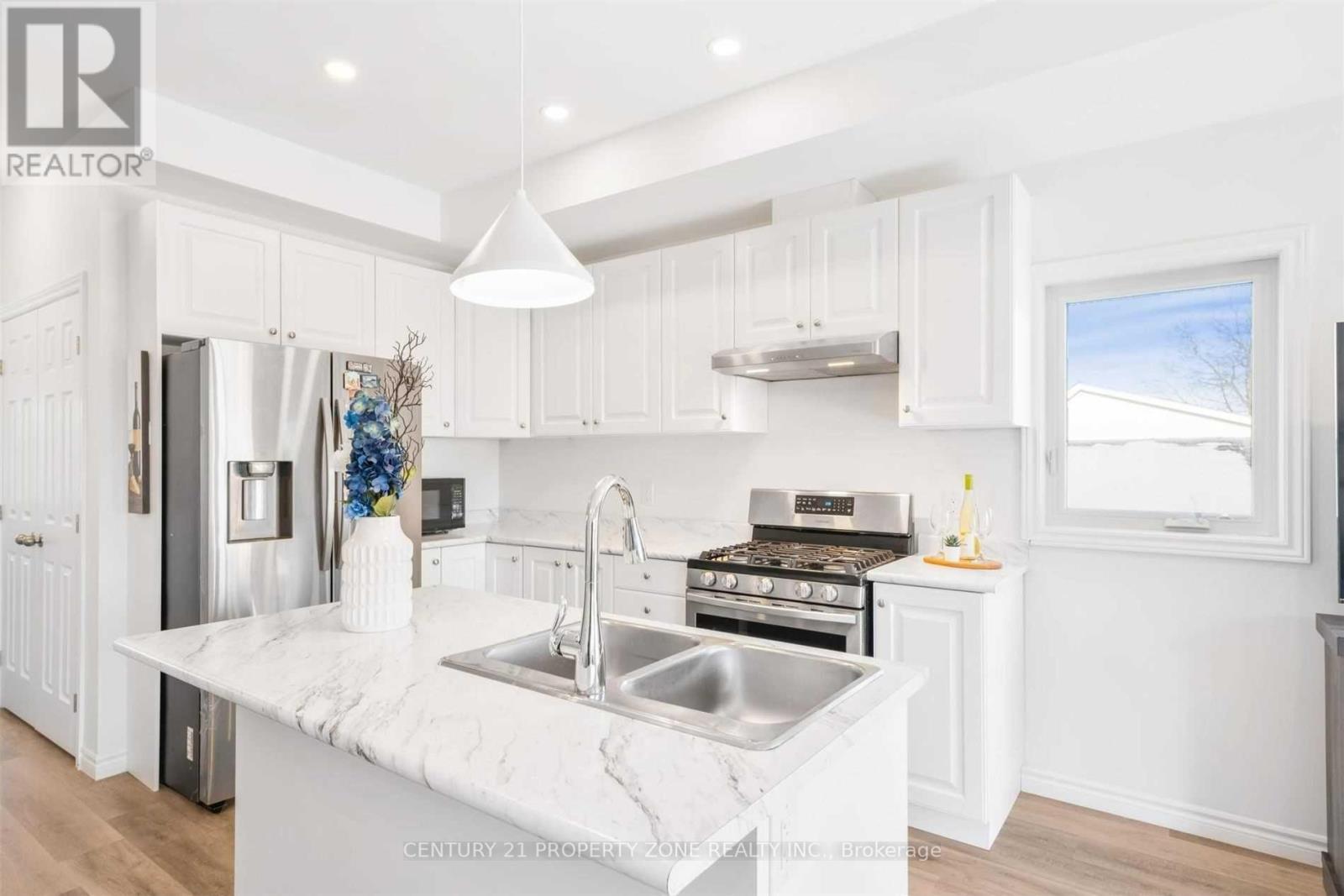 231 Anne Street, Cambridge, Ontario  N3H 3V6 - Photo 12 - X12405233