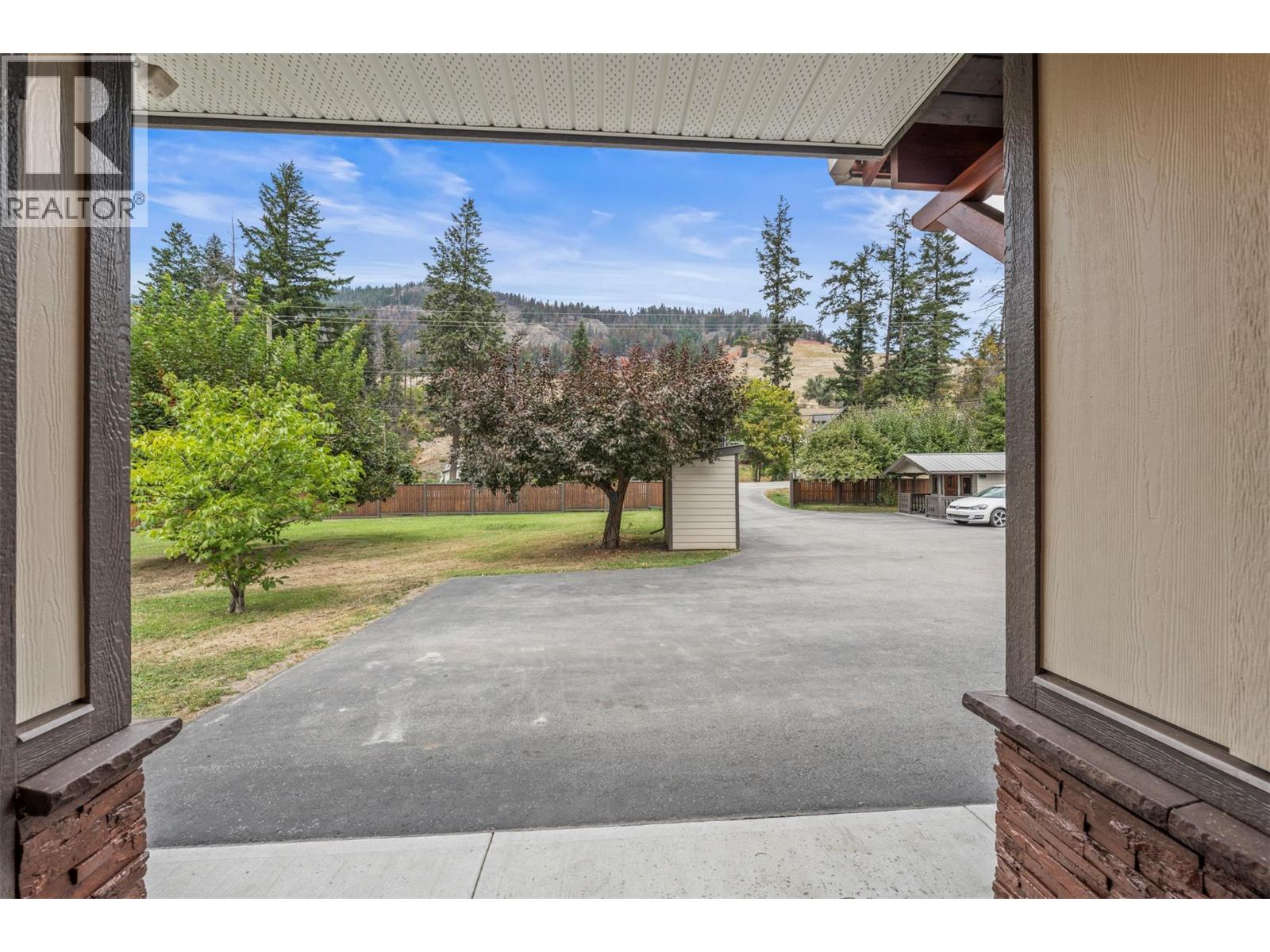 5936 Highway 6, Coldstream, British Columbia  V1B 1C8 - Photo 4 - 10362998