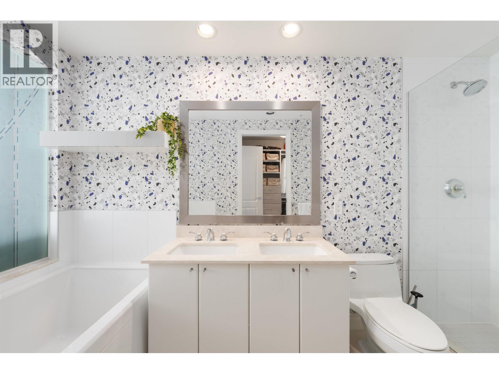 804 162 Victory Ship Way, North Vancouver, British Columbia  V7L 0B4 - Photo 11 - R3047938