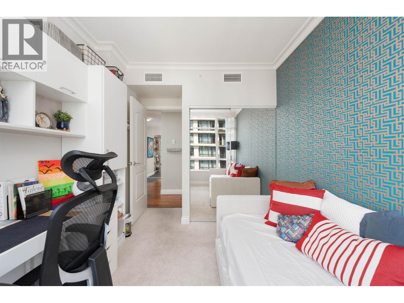 804 162 Victory Ship Way, North Vancouver, British Columbia  V7L 0B4 - Photo 14 - R3047938