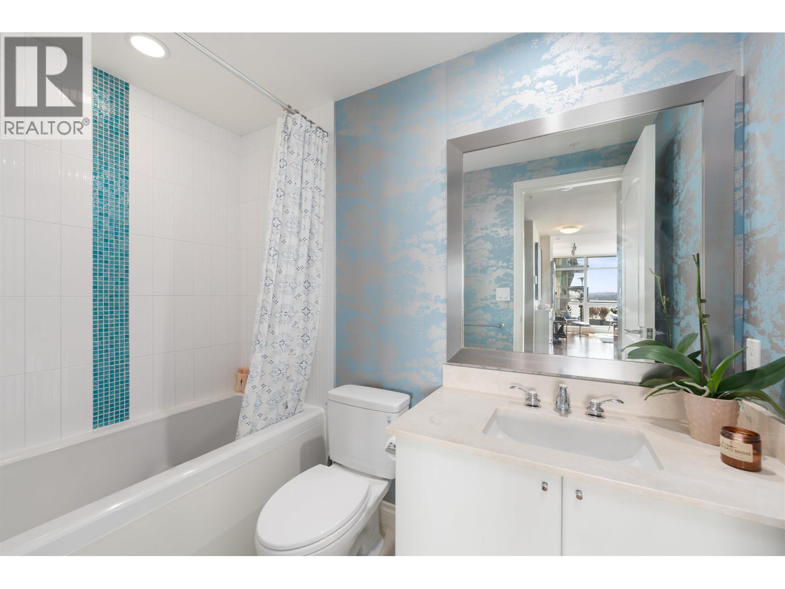 804 162 Victory Ship Way, North Vancouver, British Columbia  V7L 0B4 - Photo 15 - R3047938