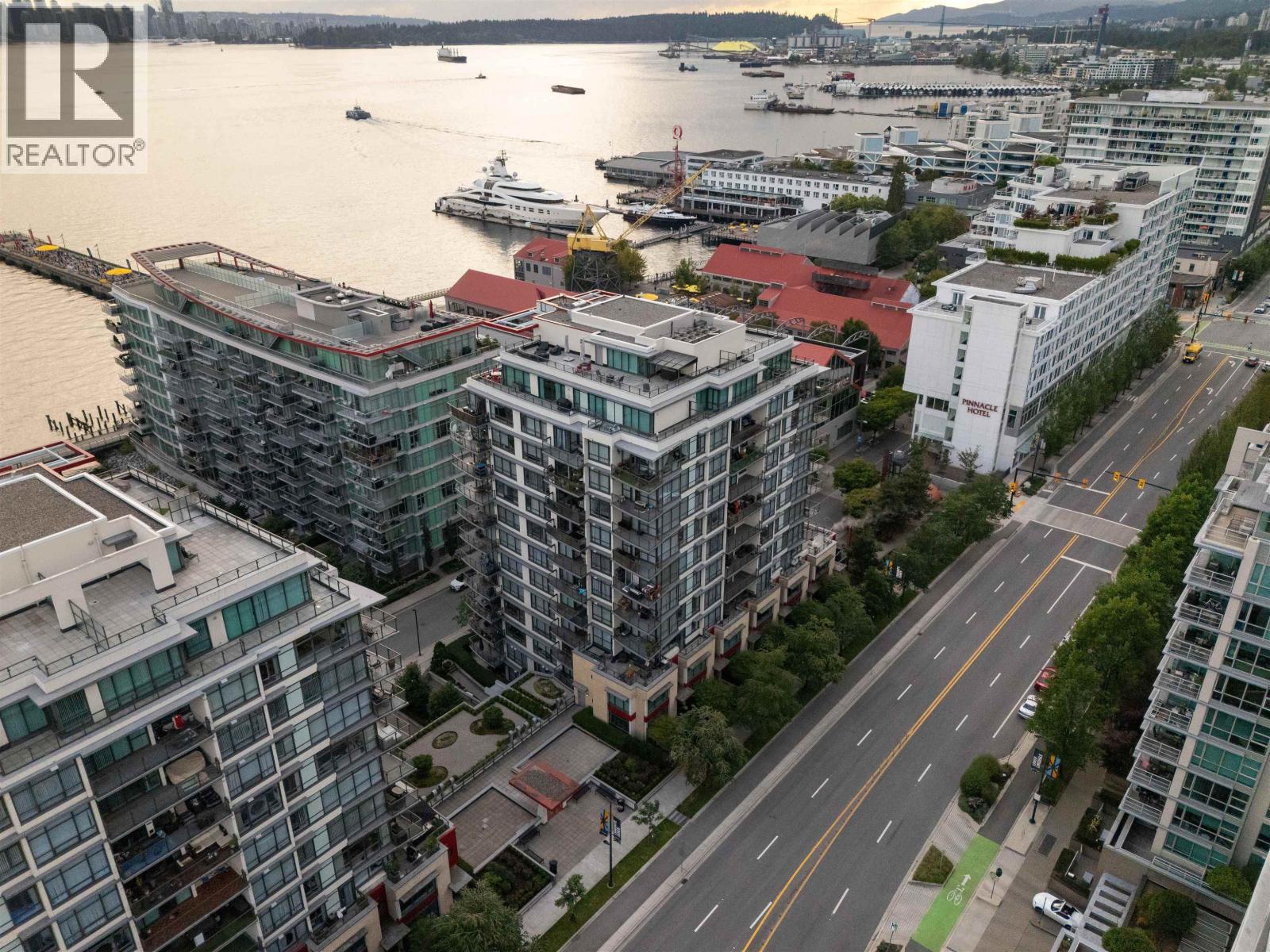 804 162 Victory Ship Way, North Vancouver, British Columbia  V7L 0B4 - Photo 18 - R3047938
