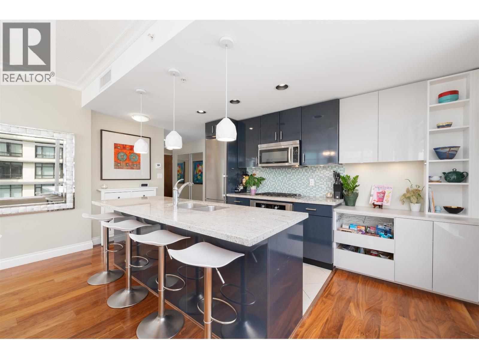 804 162 Victory Ship Way, North Vancouver, British Columbia  V7L 0B4 - Photo 6 - R3047938