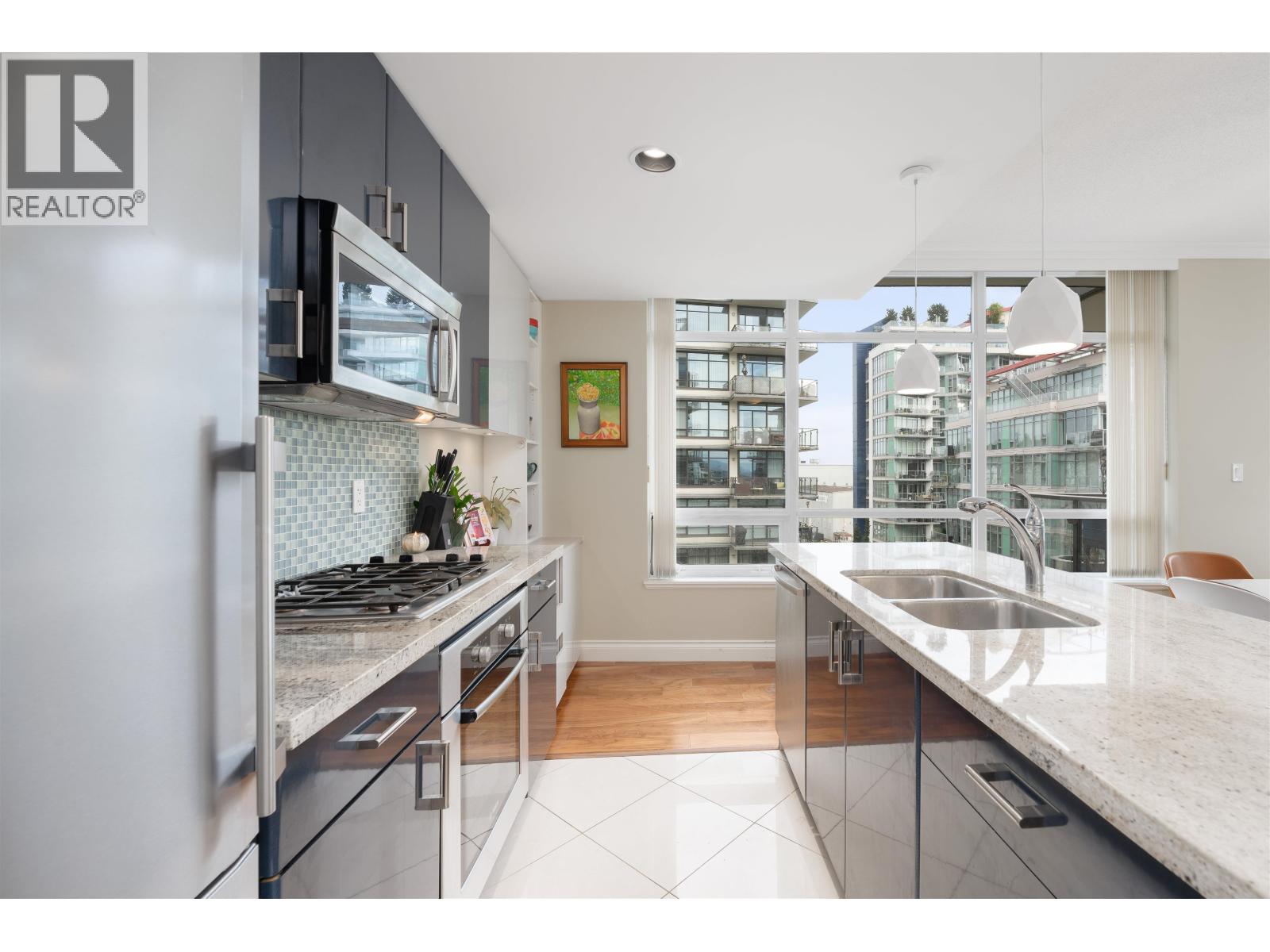 804 162 Victory Ship Way, North Vancouver, British Columbia  V7L 0B4 - Photo 7 - R3047938