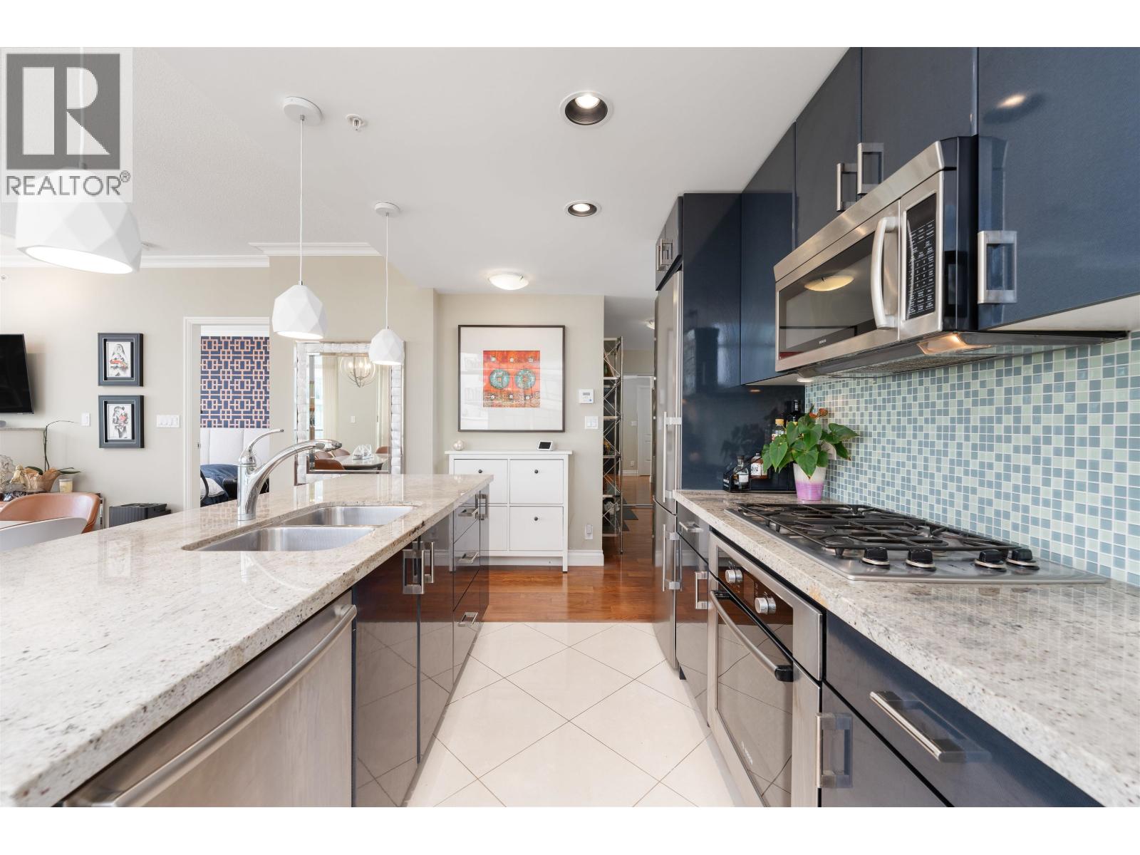 804 162 Victory Ship Way, North Vancouver, British Columbia  V7L 0B4 - Photo 8 - R3047938