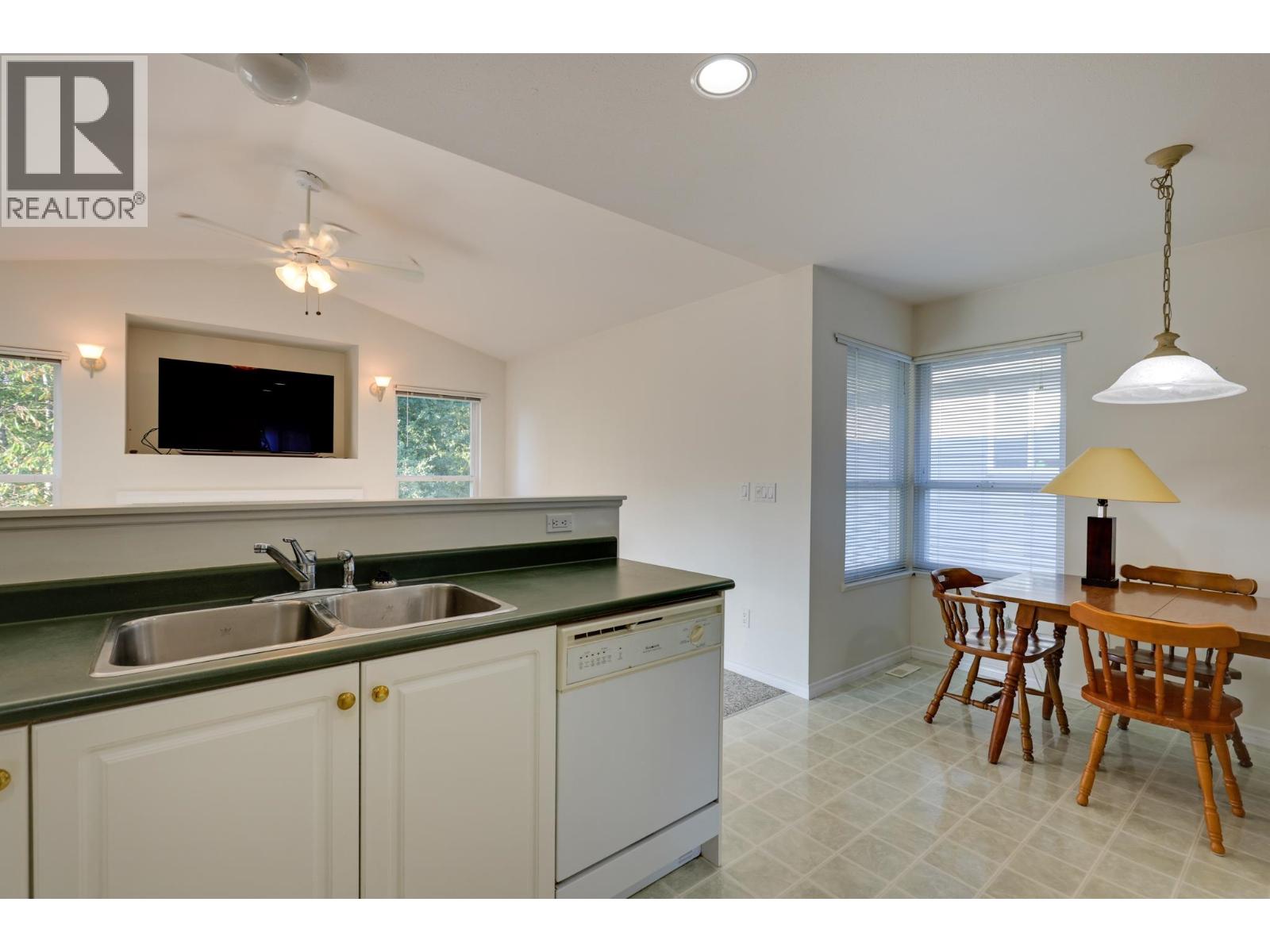 20509 123 Avenue, Maple Ridge, British Columbia  V2X 4A8 - Photo 9 - R3046876