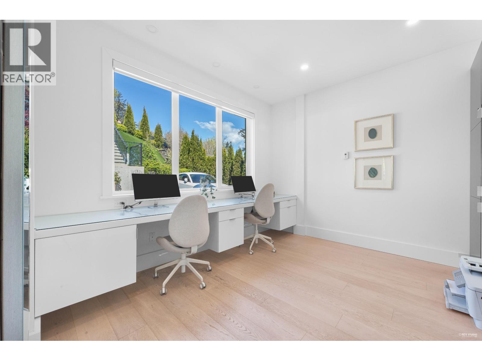919 E 4th Street, North Vancouver, British Columbia  V7L 1K3 - Photo 17 - R3047899