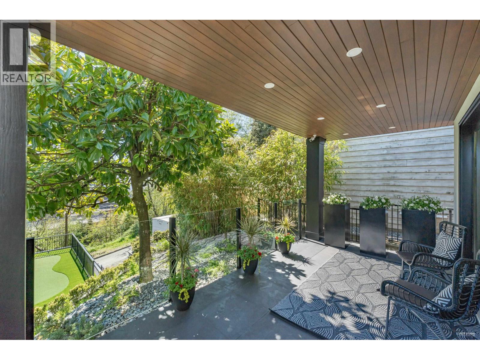 919 E 4th Street, North Vancouver, British Columbia  V7L 1K3 - Photo 34 - R3047899