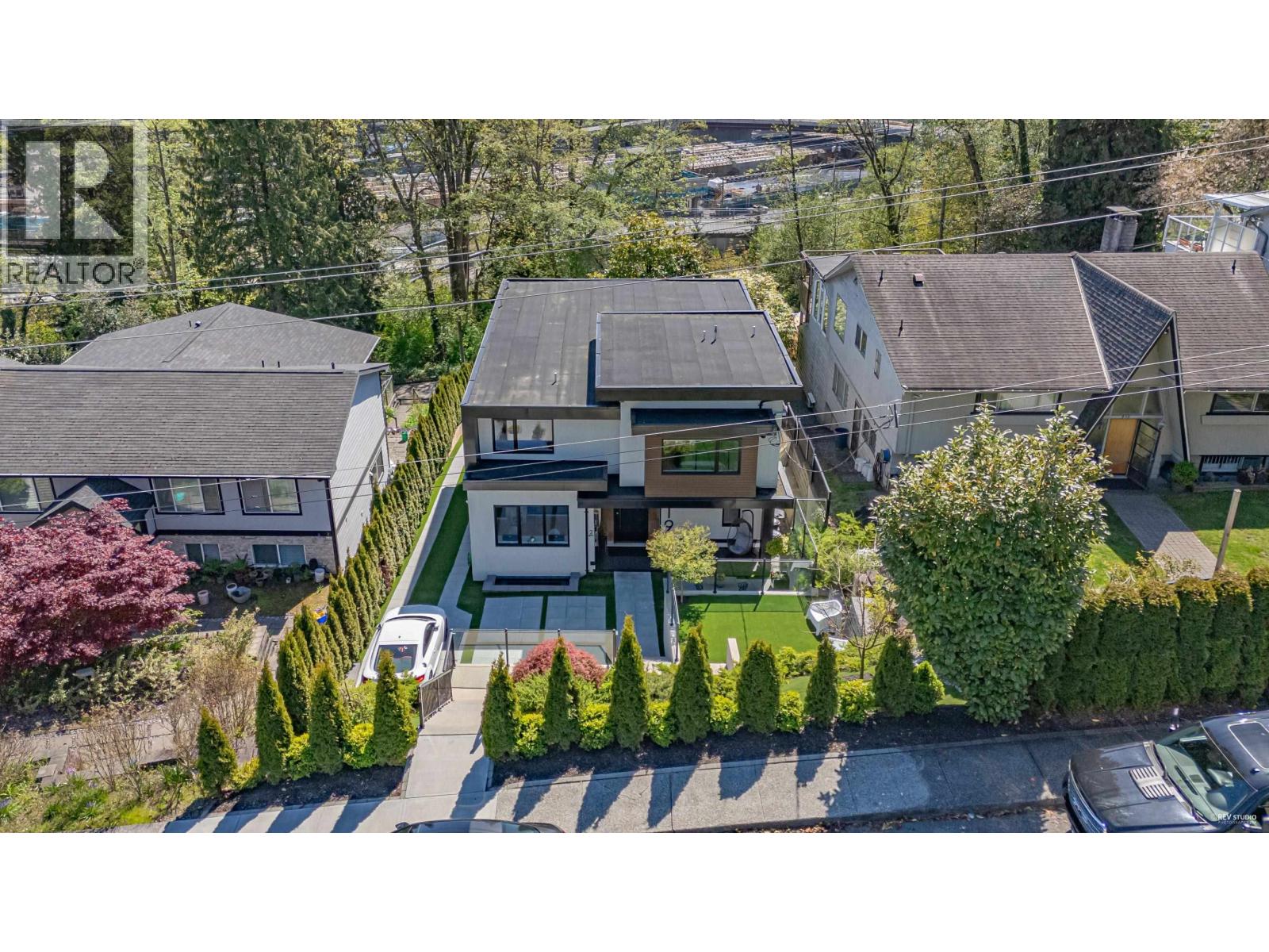 919 E 4th Street, North Vancouver, British Columbia  V7L 1K3 - Photo 39 - R3047899